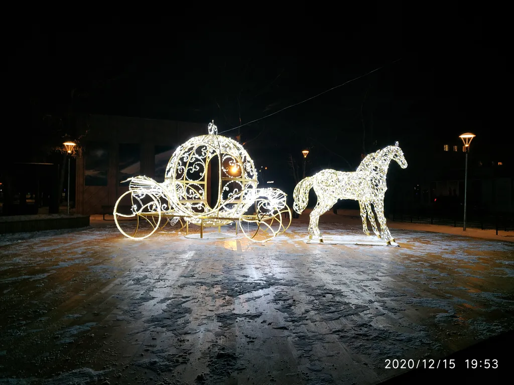 Зеркальная студия