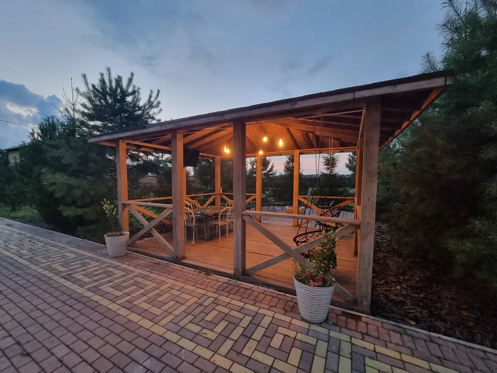 Коттедж с бассейном