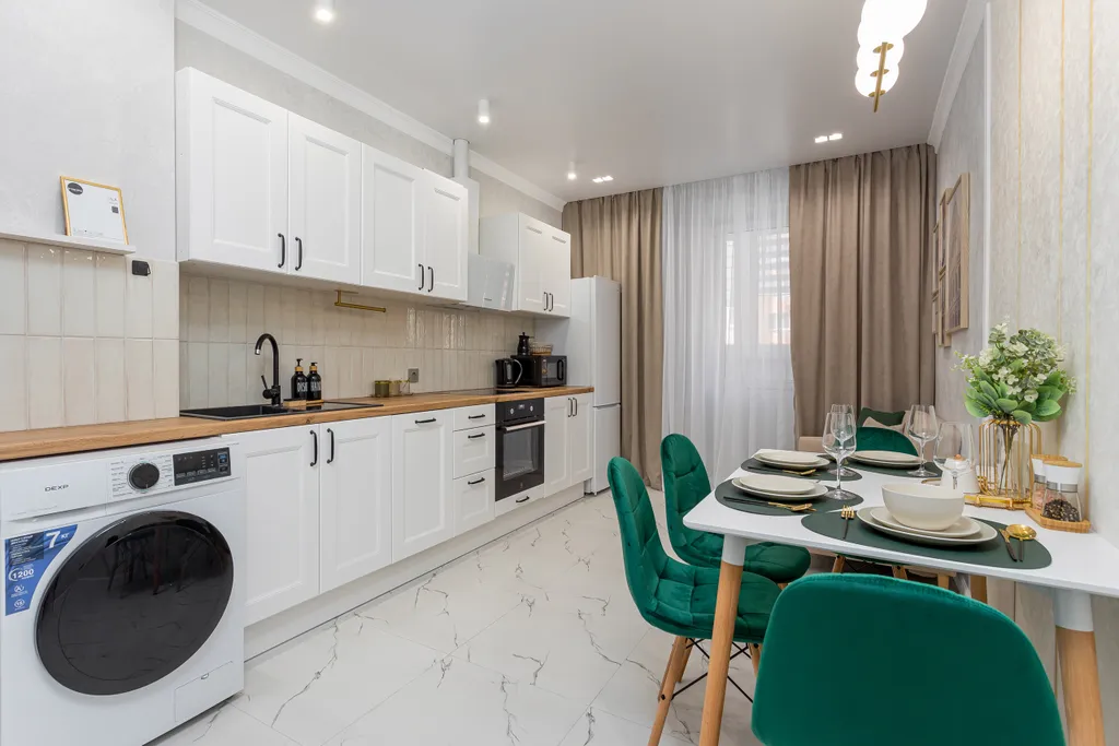 Квартира Двухкомнатные апартаменты LikeHome Изумрудные вблизи парка Галицкого — аренда посуточно в Краснодар