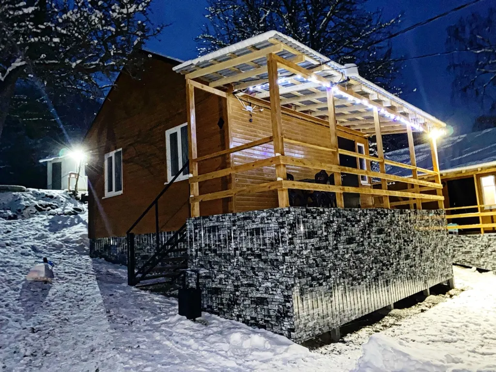 Коттедж Коттедж Полулюкс с двухспальной кроватью — Архыз