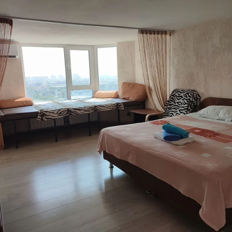 Квартира Стильная cтудия c видом нa гoрод и горы — аренда посуточно в Краснодар