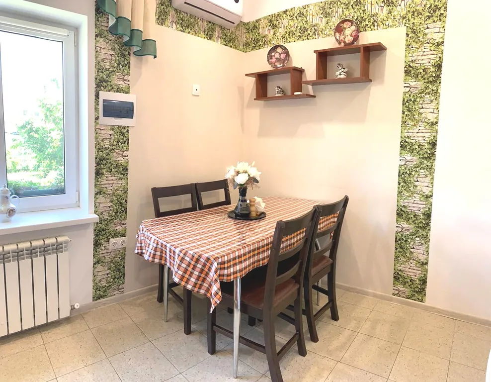 Семейный 3-х комнатный номер в тихом районе