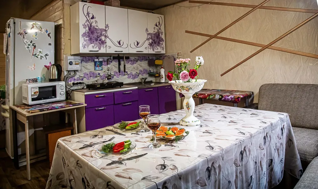 Дом Романтика у реки