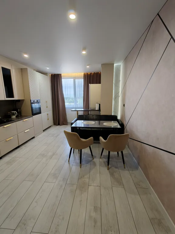 Квартира Квартира двухкомнатная большая — Мирное