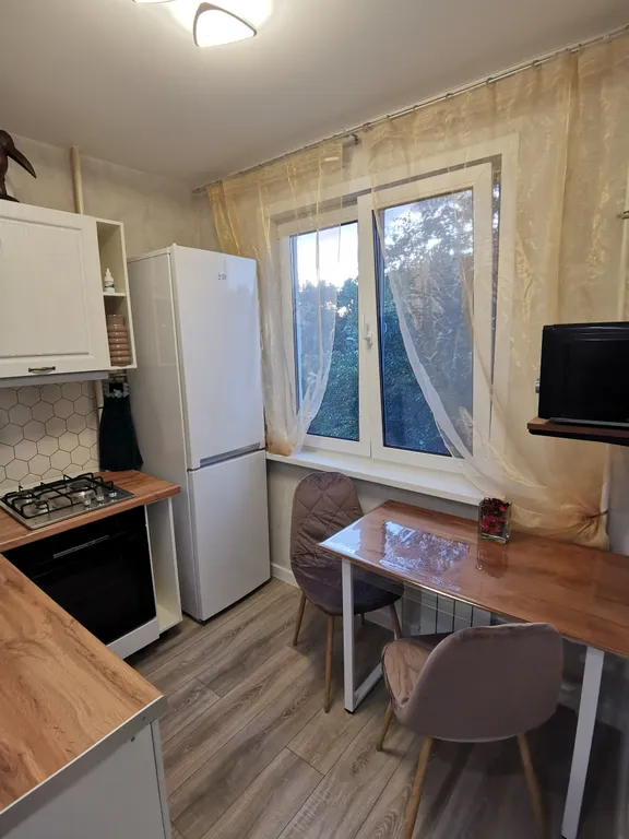 Квартира у метро, новый ремонт и мебель, уютно очень