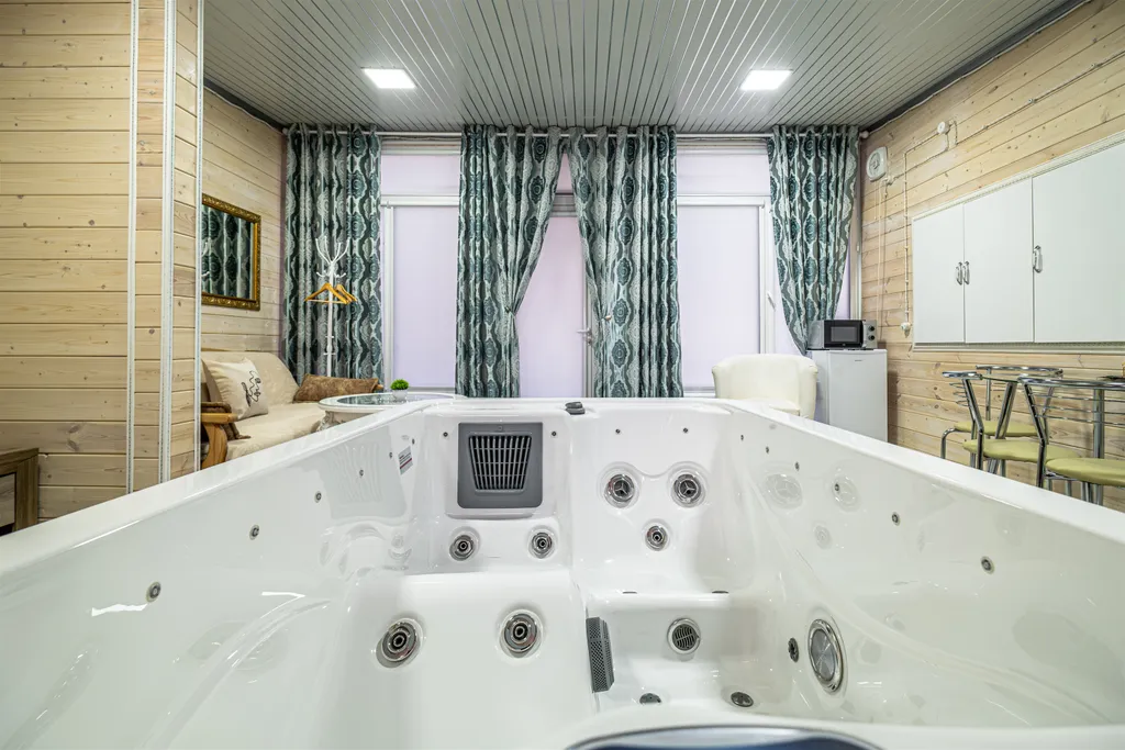 Дом с джакузи