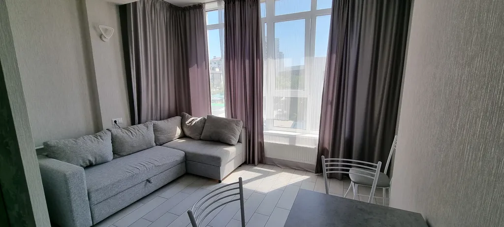 Квартира Просторная светлая квартира с большим балконом и видом на море, горы, закат — Геленджик