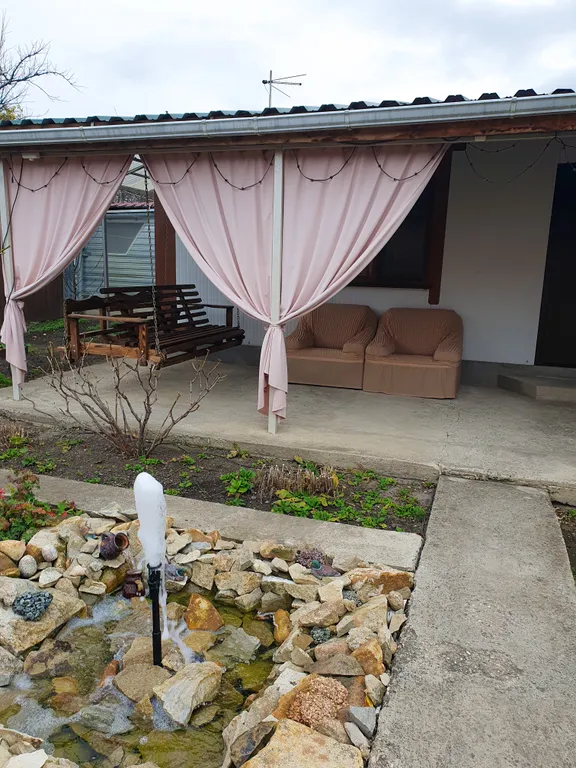 Дом с зоной для отдыха