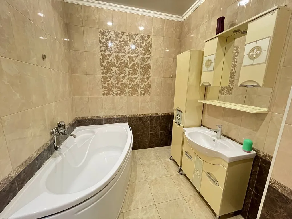 У себя дома