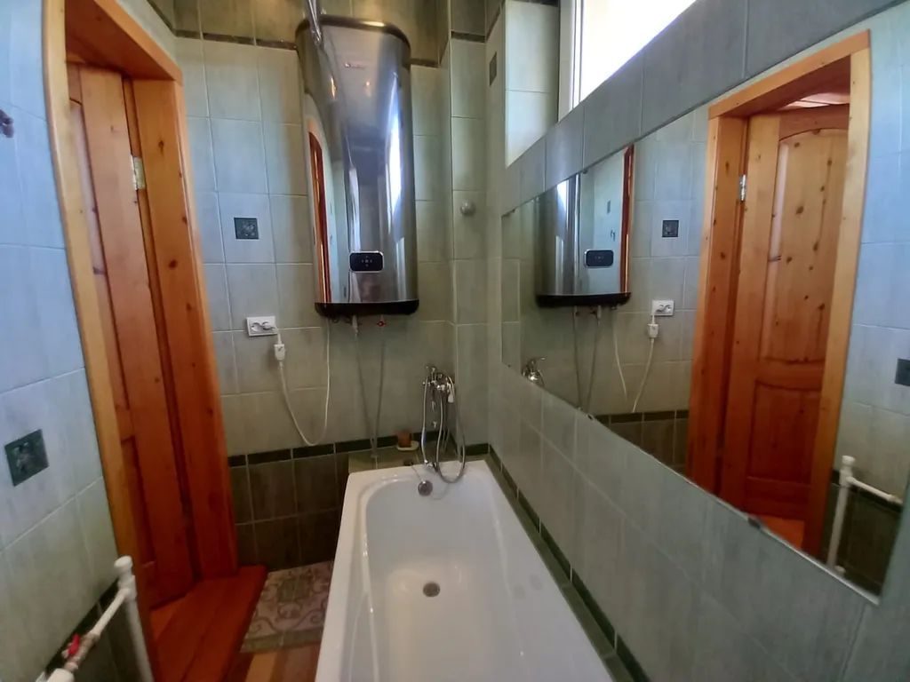 Уютный дом с прекрасным видом в тихом районе