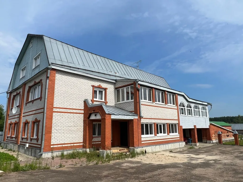 Дом с баней, бильярдом и бассейном в Подмосковье