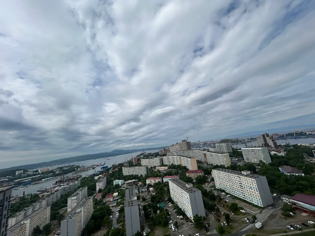 Квартира Квартира Высокий этаж, недалеко от центра, вид на море — Владивосток