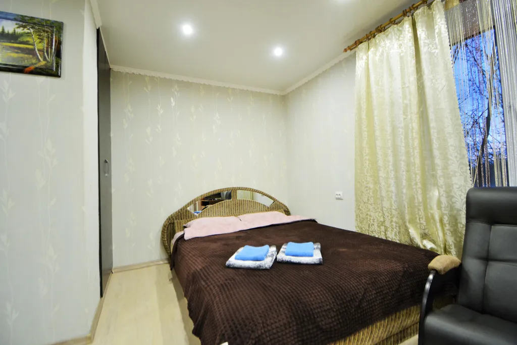 Однокомнатная квартира недалеко от КРЦ Плазма, сетевых магазинов