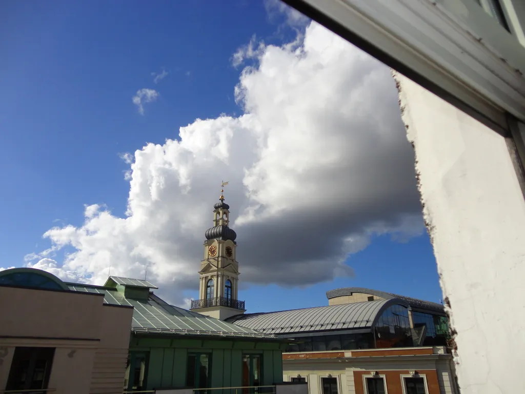 Светлая квартира с видом на Ратушу