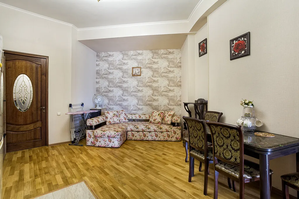 Апартаменты возле Набережной