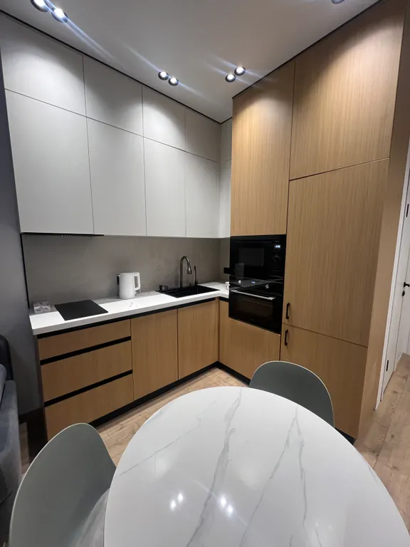 Апартаменты more - первая линия от моря в центре