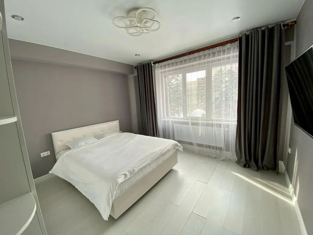 Апартаменты с видом на гору Большевик