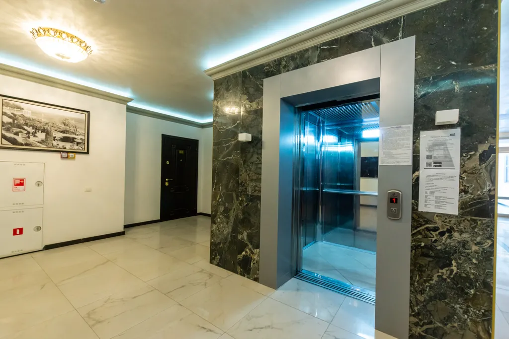 Квартира Квартира Комфортная, светлая, уютная студия. Шаговой 150-300метров к набережной — Алушта