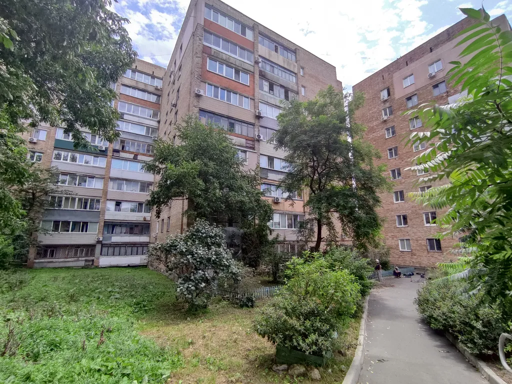 Однокомнатная квартира на полуострове Эгершельд рядом с Владивостокским Портом