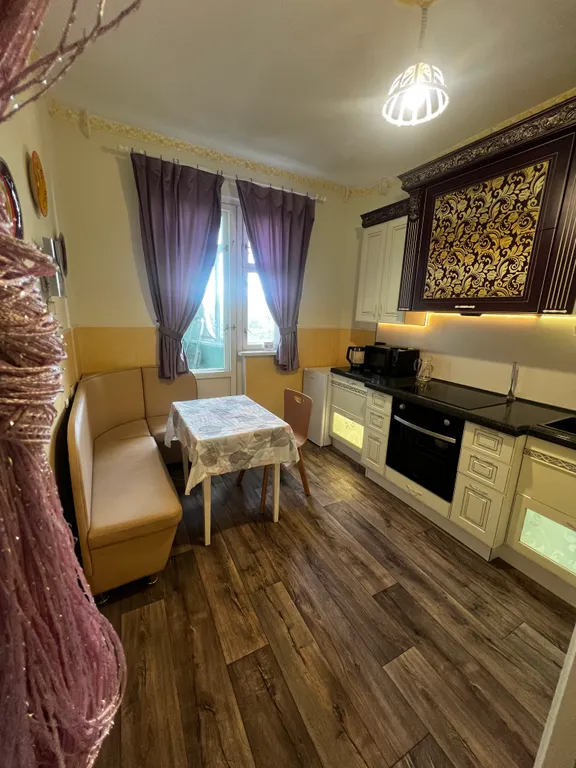 Квартира у озера — аренда посуточно в Мурманск