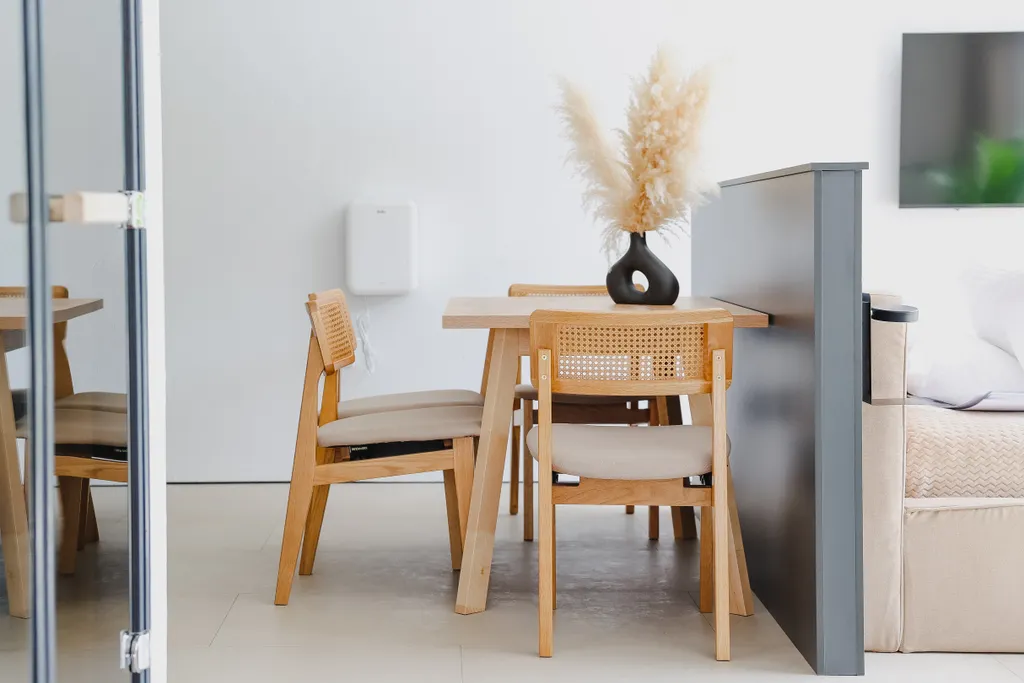 Дом с панорамным видом на лес