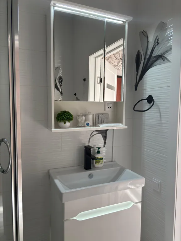 Новая и очень уютная квартира рядом с трассой М4