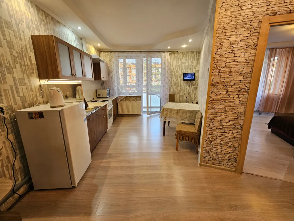 Уютная квартира у метро, 5 минут