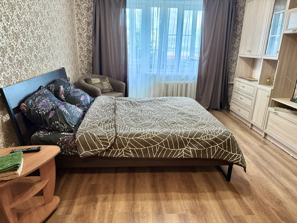 Просторная квартира рядом с центром города — аренда посуточно в Камышлов