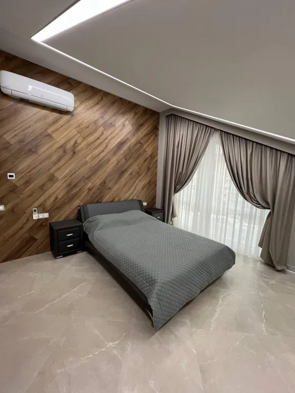 Новая с дизайнерским ремонтом квартира