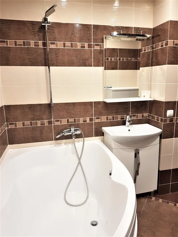 Двухкомнатная квартира на 15 этаже с панорамными окнами