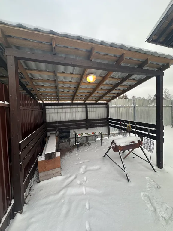 Уютный коттедж с дизайнерской отделкой и сауной