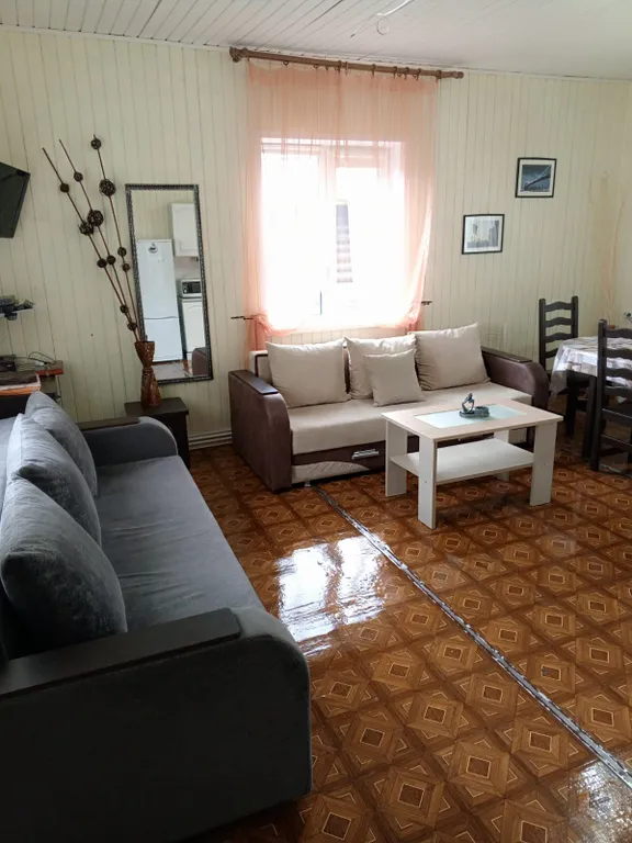 Коттедж Дом на берегу — Заборки