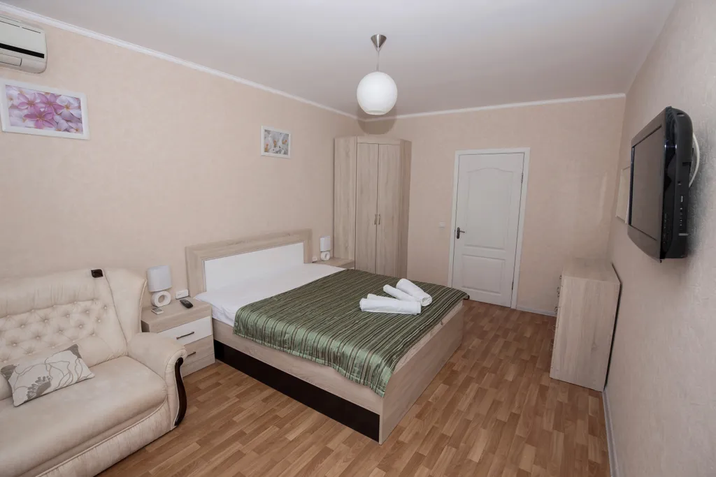 Двухкомнатная квартира у самого моря!(первая линия)