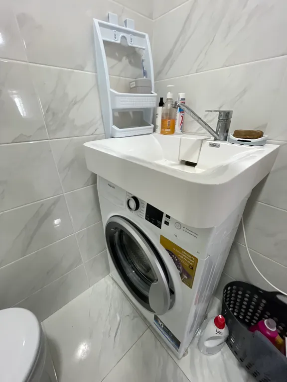 Евротрешка с видом на море, первая береговая, городской пляж