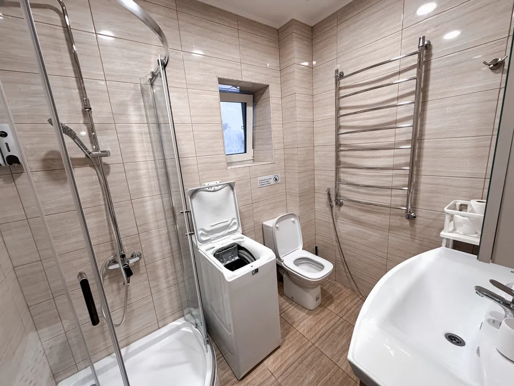 Дом с бассейном и баней в Самаре