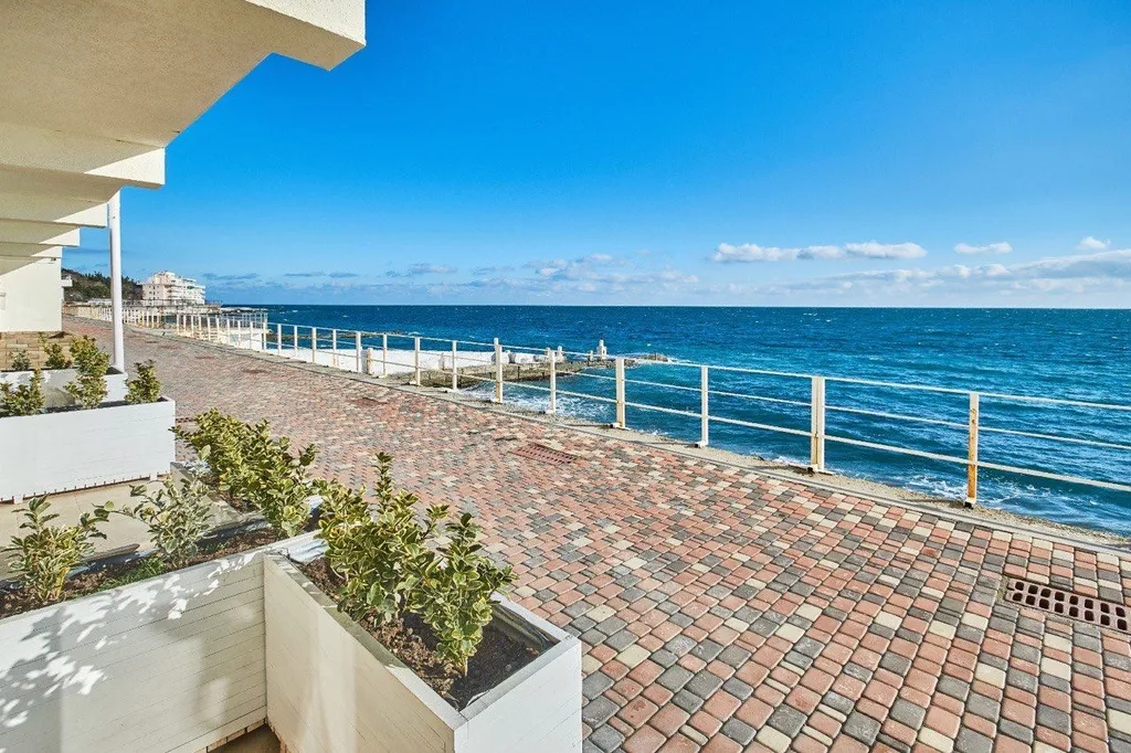 Уютная  2-х комнатная студия на берегу моря