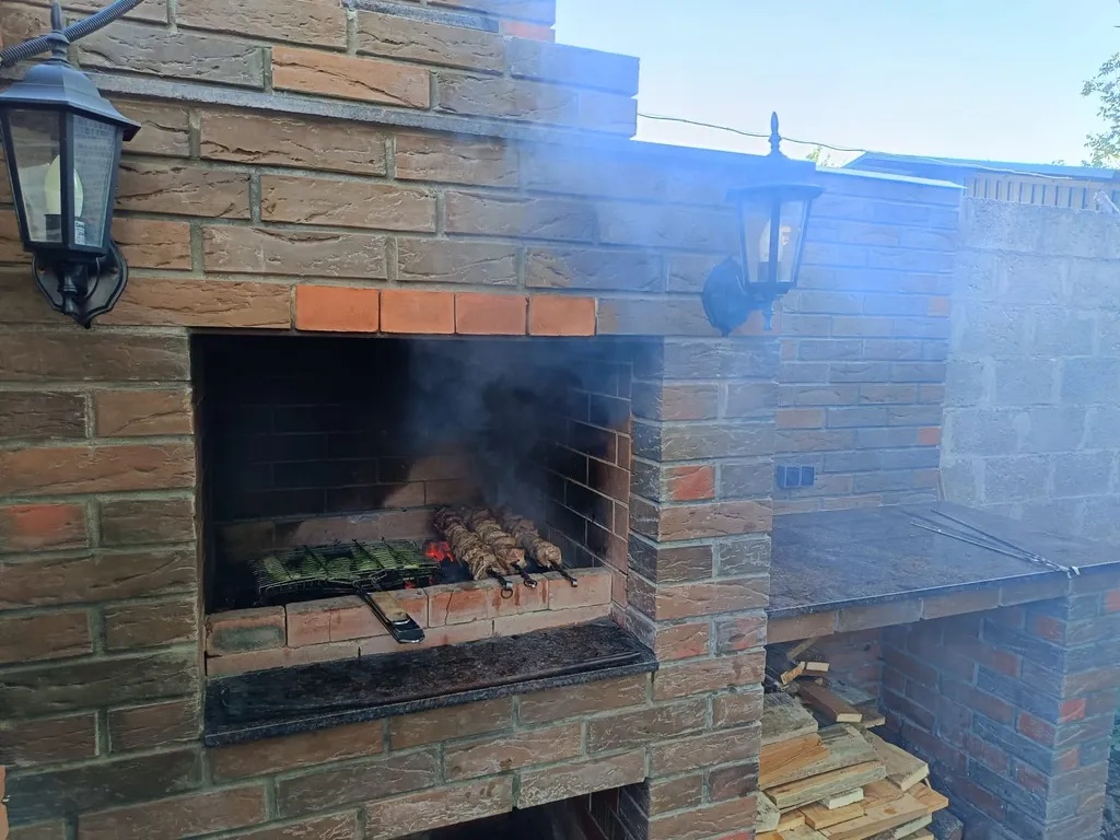 Коттедж Двухэтажный домик с зоной барбекю — Анапа