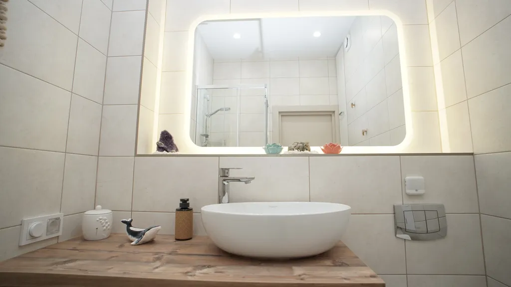 Дизайнерский апартамент со спальней и балконом