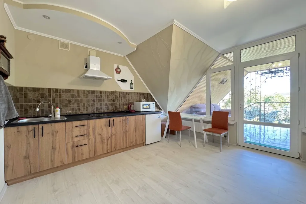 4-комнатный Дом