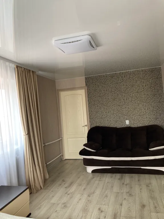 Апартаменты на площади Ленина