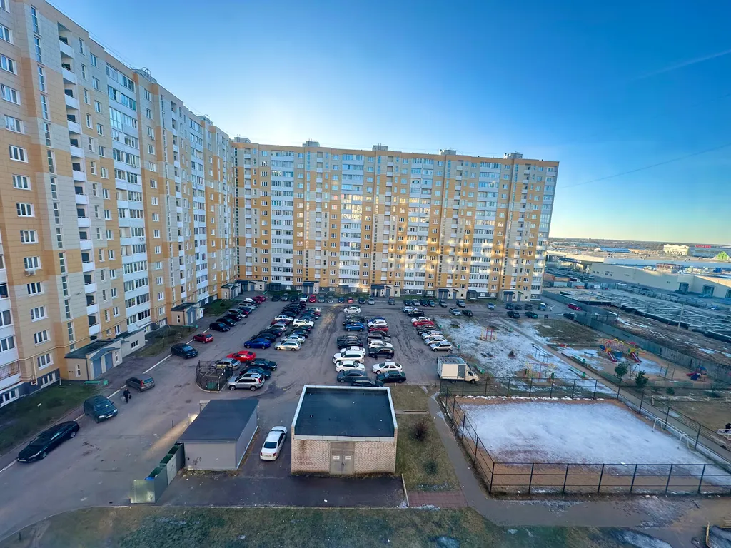 Большая однушка около Глобуса