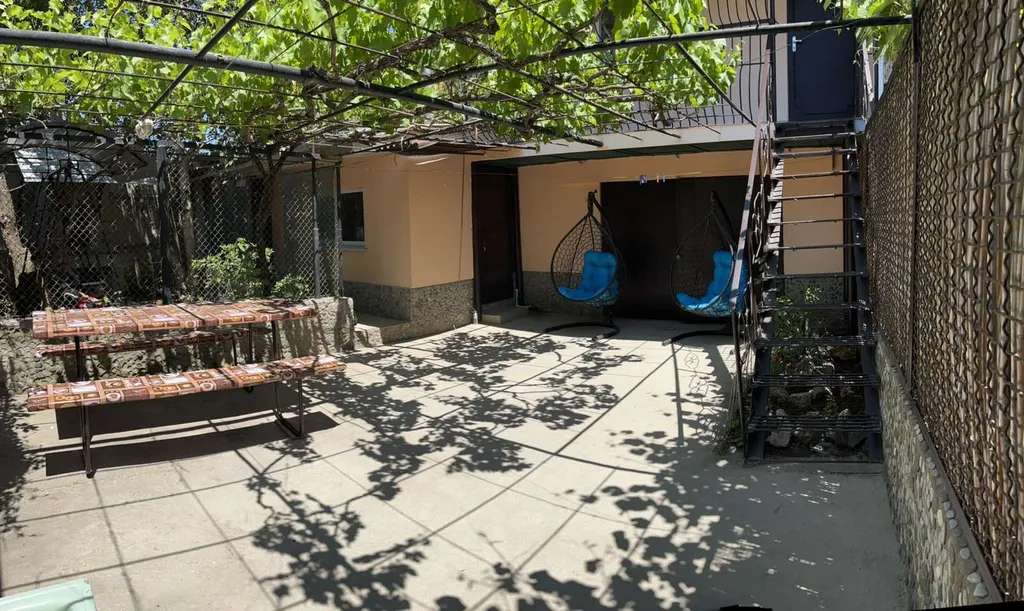 Коттедж Уютный домик недалеко от моря — аренда посуточно в Новофёдоровка