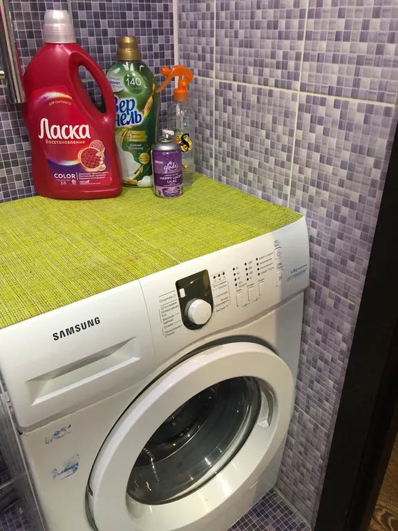 2-комнатная квартира в темных тонах с евроремонтом