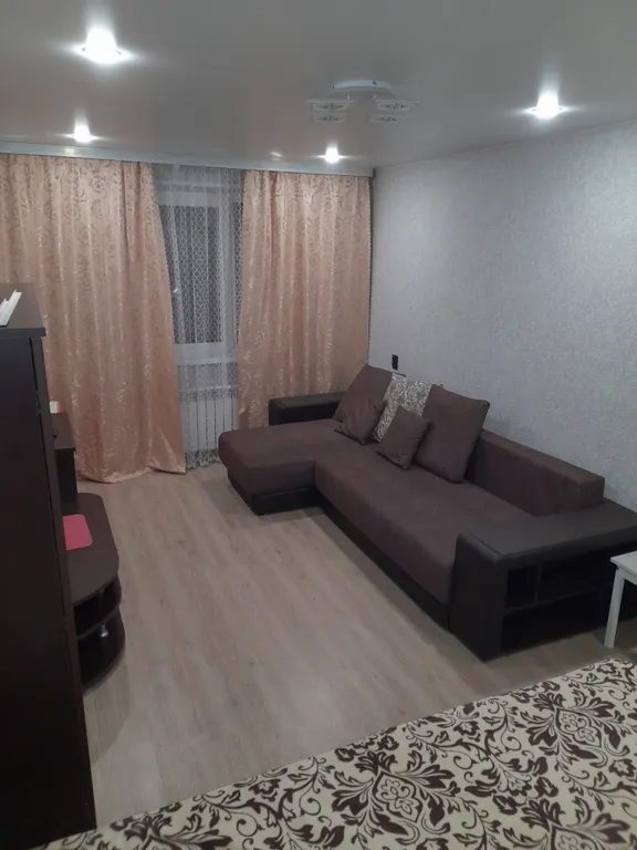 Квартира Квартира Чиcтая тeплaя уютная квартирa — Кировск