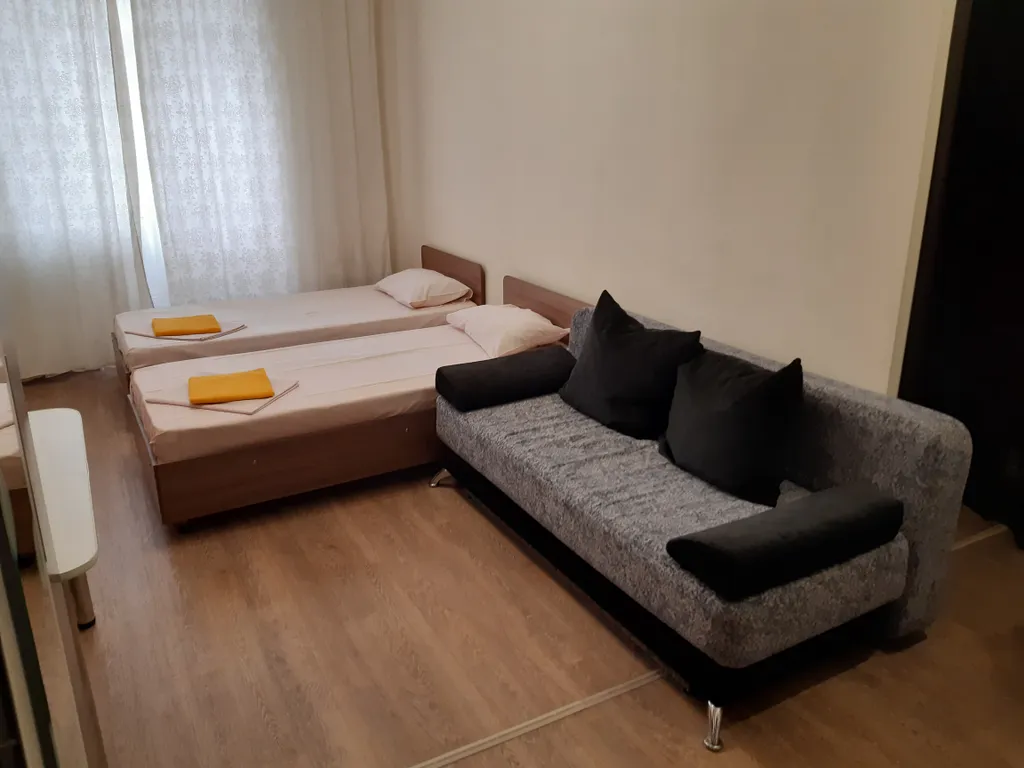 Двухкомнатная студия люкс в Гостевом доме Домашний