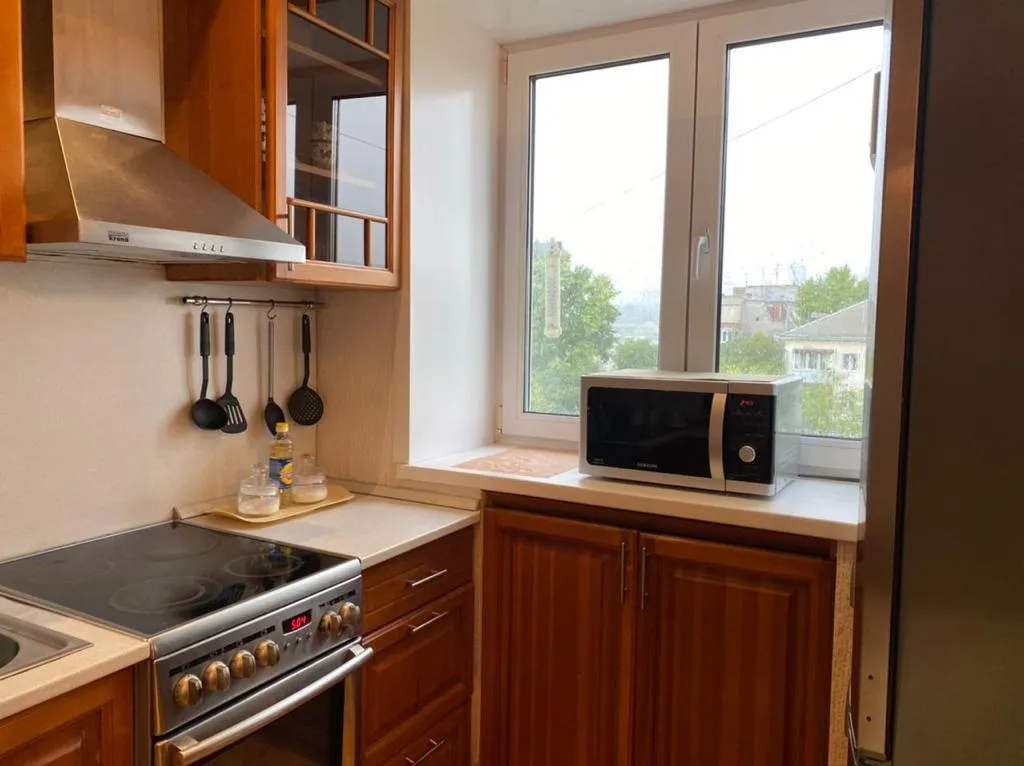 Квартира Двухкомнатная квартира рядом с ЖД Вокзалом — Красноярск