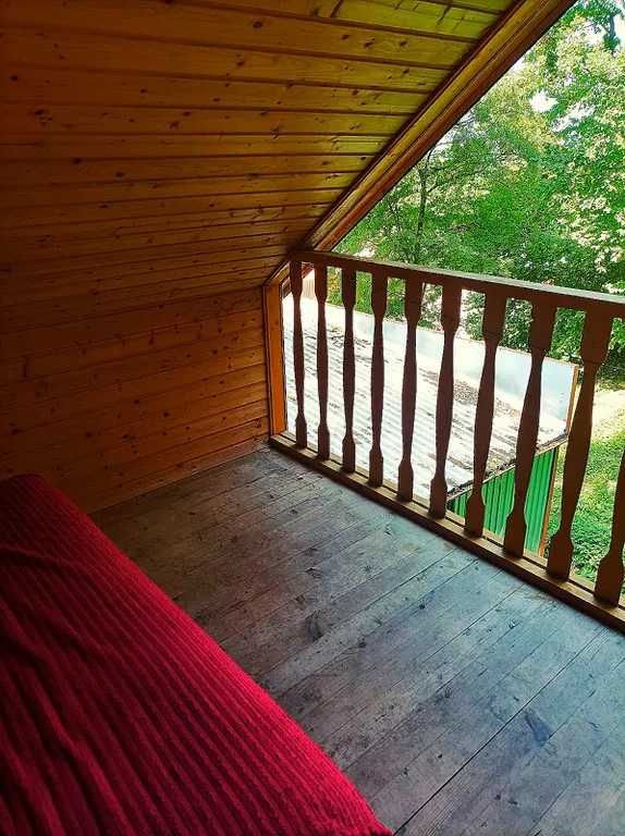 Домик в лесу с собственной баней