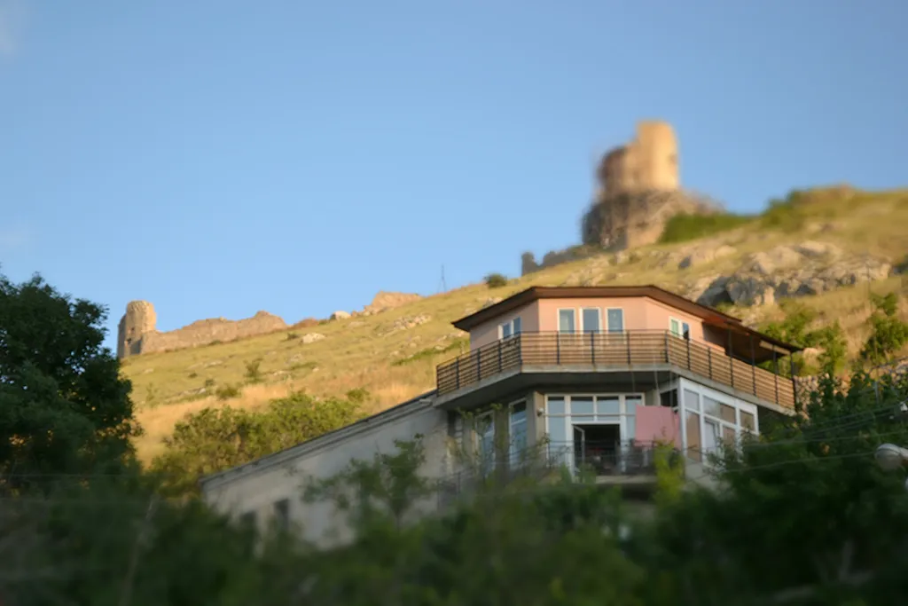 Коттедж Номер на набережной Балаклавы — аренда посуточно в Балаклава