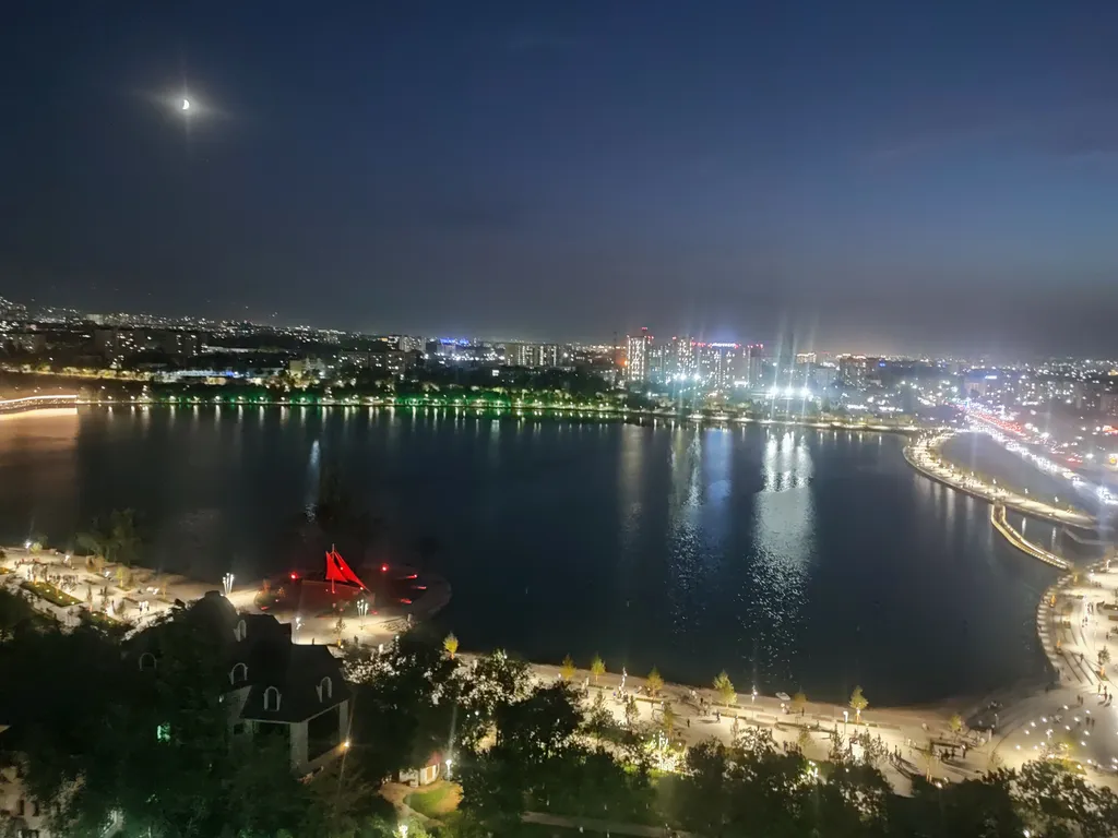 Квартира на озере Сайран