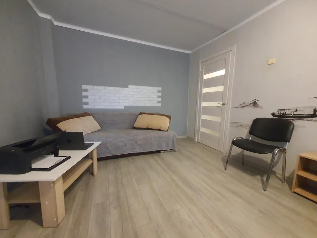 Однокомнатная квартира через дорогу от ТЦ Maxi, улица 25 Сентября